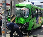 서울 강북구서 마을버스·택시 충돌..참혹한 사고 현장