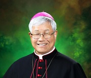 유흥식 대주교의 교황청 장관 임명은 한국교회에 선물