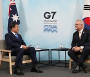 한·호주 정상회담..저탄소기술 협력 논의 [G7정상회의]