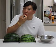 '홍현희 시매부' 천뚱, 5kg 수박 한 통 13분 만에 순삭 "껍질 빼면 먹을 거 없어"