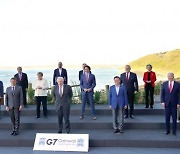 "바이든, G7회의서 스가 만나 올림픽 개최 지지"