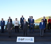 "G7, 백신 10억회분 이상 기부 노력.. 中 무역·인권 문제 비판"