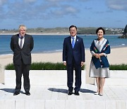 文대통령, '외교지평' 넓혔다..G7정상회의 마무리