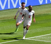 [유로 리뷰] '스털링 골' 잉글랜드, 크로아티아 상대로 1-0 승리
