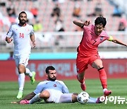 손흥민 PK 결승골 레바논에 역전승..벤투호 2차 예선 마감