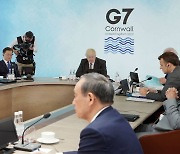 文대통령, G7계기 韓美日· 韓日정상회담 끝내 '불발'
