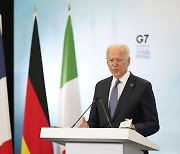 G7, '민주주의 대 권위주의' 대결 못박아..중국, '응전' 별러