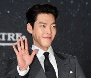 [TEN 포토] 김우빈 '인간 탄산음료 비주얼..청량하다 못해 톡 쏘네'