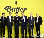 방탄소년단 '핫100' 3주 연속 1위에 "다 아미 덕분..감격 또 감격"