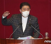 '국정원 출신' 김병기 "천안함 막말에 욕나와"..與 내부서도 비판