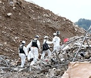"업체 선정 및 하도급 불법 확인"..경찰, 광주 건물 붕괴 총 14명 입건