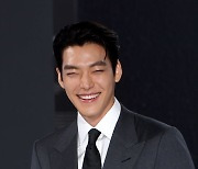 [포토] 김우빈, '비인두암 완치하고 환하게 미소지으며'