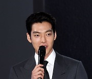 [포토] 김우빈,'건강하게 돌아왔습니다'