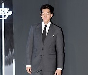 [MD포토] 김우빈 '아침부터 훤칠한 외모'