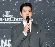 김우빈, 오랜만에 인사드립니다~[포토엔HD]