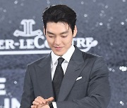 [ST포토] 김우빈 '일상이 화보'