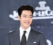 [TD포토] 김우빈 '신민아가 반한 살인미소'