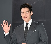 김우빈 '섹시한 눈빛'[엑's HD포토]