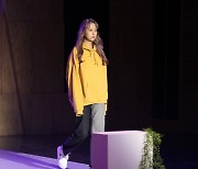 [포토]'친다운 패션쇼' 모델 이지현, 당당한 워킹