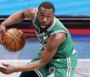 Celtics Thunder Trade Basketball