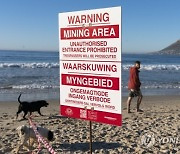 SOUTH AFRICA BEACH MINING PROTEST