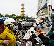 베트남 호찌민 확진자 급증.. 버스 등 대중교통 운행중단