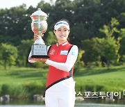 '대세' 박민지, 한국여자오픈도 우승..시즌 5승(종합)