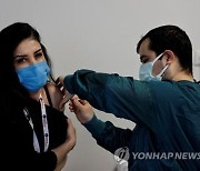 터키, 코로나19 백신 접종대상 30세 이상으로 확대