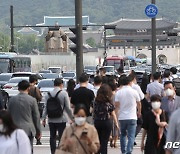 국산품 1억원 팔 때 일자리 1개씩.."韓고용창출력 더 떨어질 것"