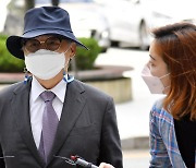 검찰, '성추행' 혐의 오거돈 징역 7년 구형