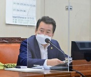 정지권 의원 "지하철 연결통로 내 승강편의시설 시민 불편만 가중"