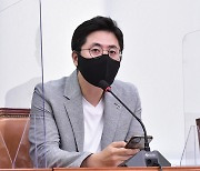 與 청년 최고위원도 "재보궐 민심 확인해놓고..경선 연기 반대"