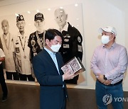 부산 찾은 안철수 "한국전 참전용사 이야기, 기록으로 남겨야"