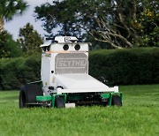 [핫클립]골프장 등의 잔디깎는 로봇 예초기