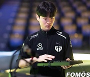 [포토] LCK 경기 준비하는 젠지 e스포츠 '라스칼' 김광희