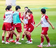 [WK포토] 동료들 앞에서 춤추며 기뻐하는 인천현대제철 장슬기