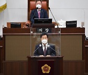 오세훈, 시의회 깜짝 방문에..시의원들 "의회 압박용 언론플레이"