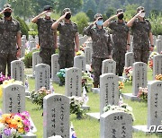 6･25전쟁 발발 제71주년 맞아 대전현충원 찾은 32사단 군사경찰대