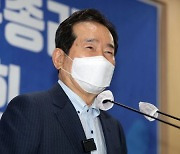 정세균 "지도부 경선 시기 결정 수용..정권 재창출 전력투구"