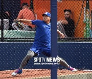 [조미예의 MLB현장] '또 불펜 피칭' 류현진, '집 나간 체인지업 제구 반드시 잡는다'