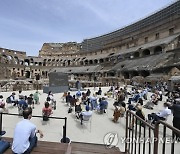 ITALY MONUMENT COLOSSEUM