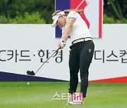 [포토]김지영 '디펜딩 챔프의 강한 임팩트'