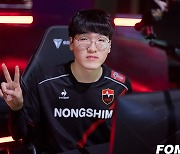 [포토] LCK 경기 준비하는 농심 '켈린' 김형규