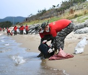 해병대 교육훈련단, 환경정화 활동 나서