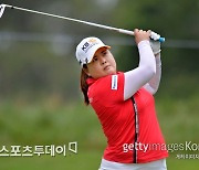 박인비, 2라운드 공동 7위..선두 넬리 코르다와 6타 차