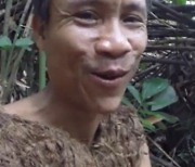 베트남 '타잔', 정글서 41년 살았다.."여성 존재 몰라"