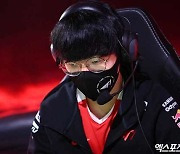 '테디의 진을 다르다!' T1, 달라진 한타력으로 DRX에 '1세트 압승' [LCK]