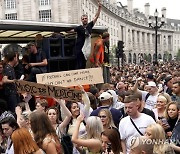 Virus Outbreak Britain Live Music Protest