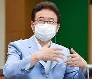 "피해액만 수조원"..이철우 " 탈원전 피해 큰 경북, 손해배상 소송할 것"