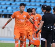 Gangwon end winless run with 2-1 victory over Seongnam